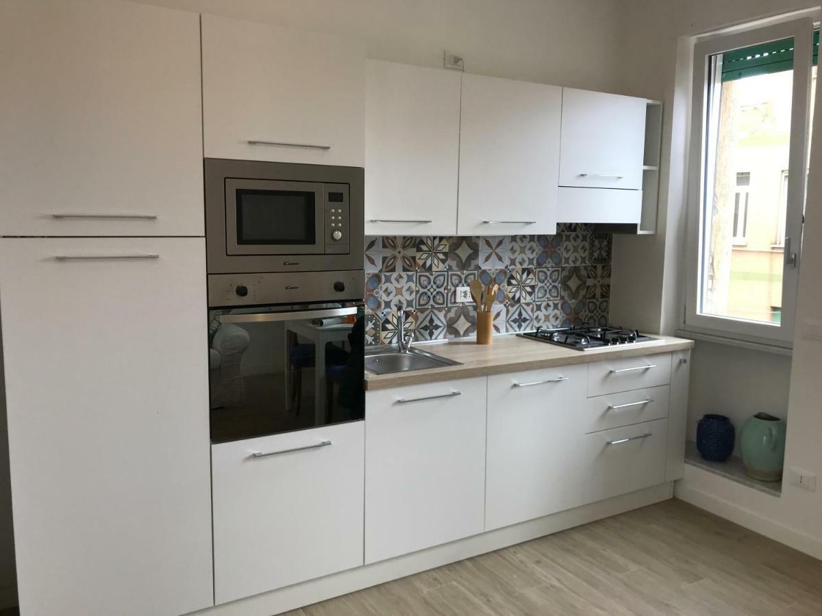 Rome On The Beach Apartment Lido di Ostia Ngoại thất bức ảnh
